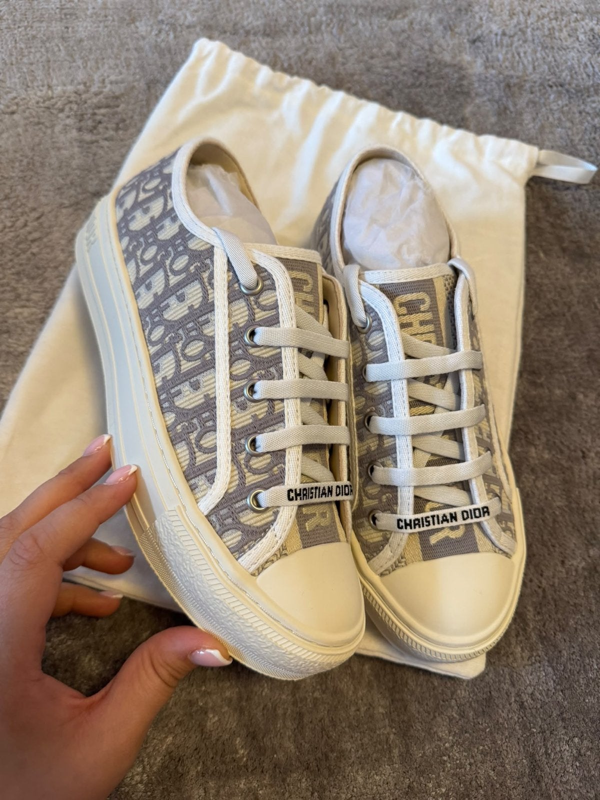Christian Dior Sneakers - Nieuw met stofzak, Kleding | Dames, Ophalen of Verzenden, Nieuw, Overige kleuren, Sneakers of Gympen