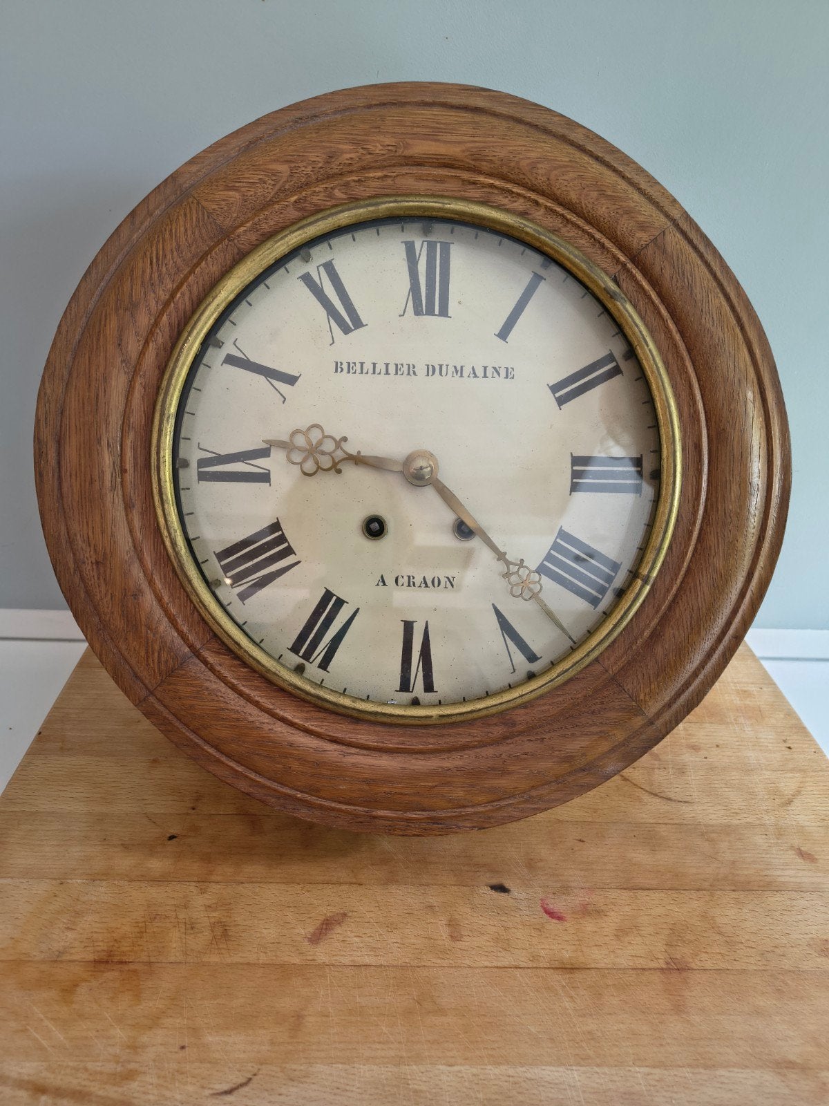 Oude ronde klok., Ophalen
