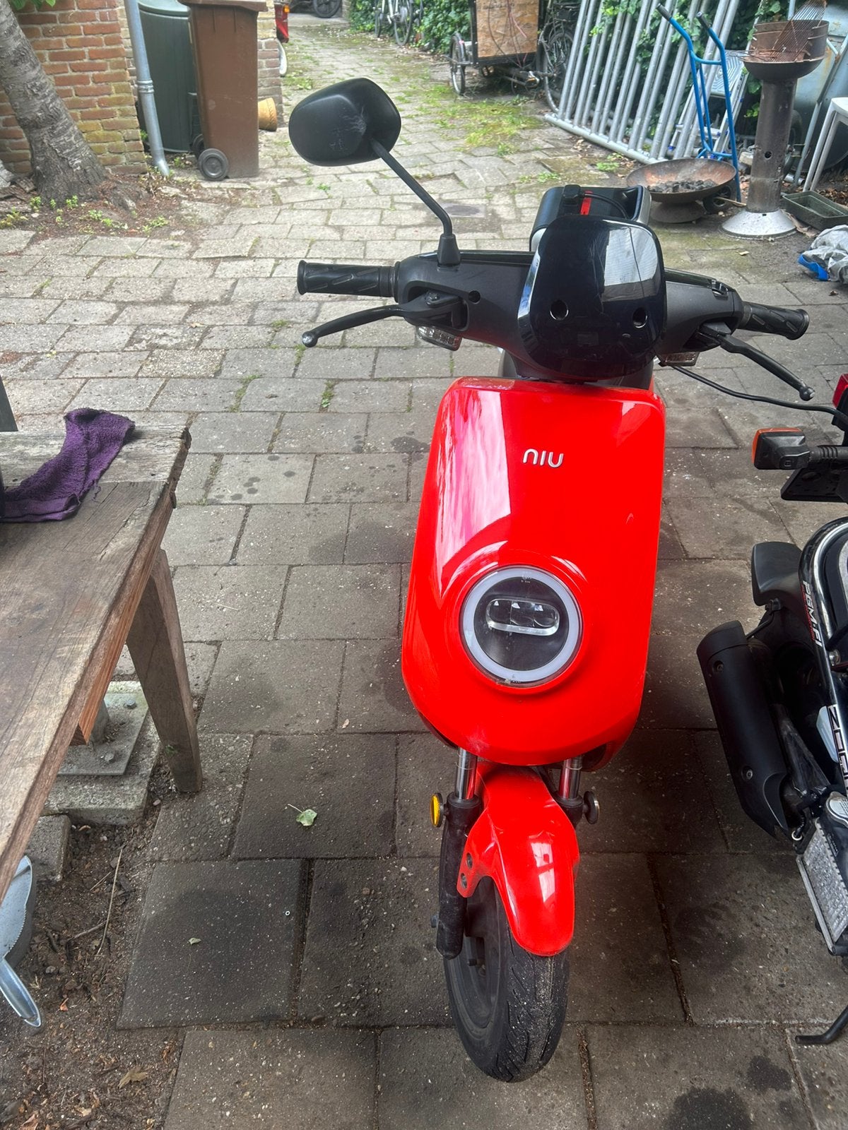 Elektrische scooter brommer Niu M1 Pro - 2022 - 45km/u, Fietsen en Brommers, Snorfietsen en Snorscooters, Gebruikt, Elektrisch