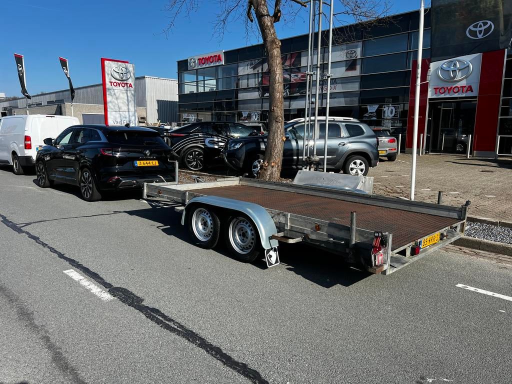 Te Huur: Autotransporter / Autoambulance / Multitransporter, Aanhangwagen