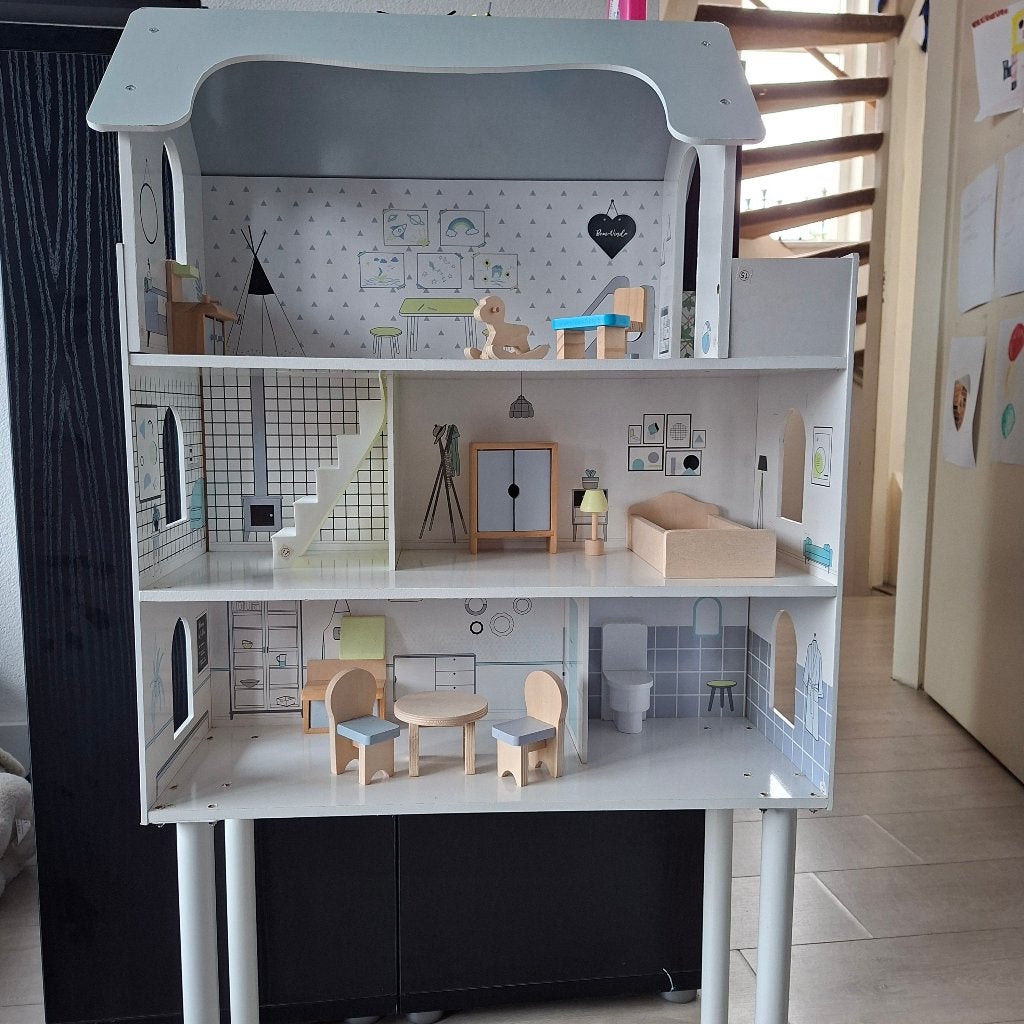Poppenhuis incl. Meubeltjes en poppetjes, Ophalen, Zo goed als nieuw, Poppenhuis