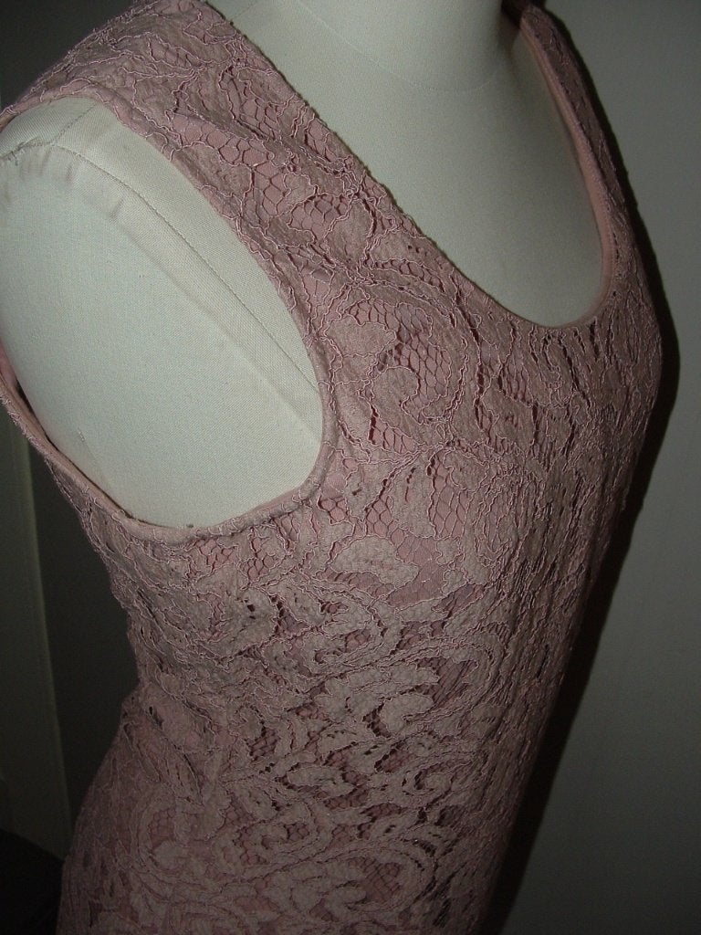 Stijlvolle AJ Armani Jeans top maat 36 ( It 42) met kant, Kleding | Dames, Armani, Ophalen of Verzenden, Zo goed als nieuw, Roze