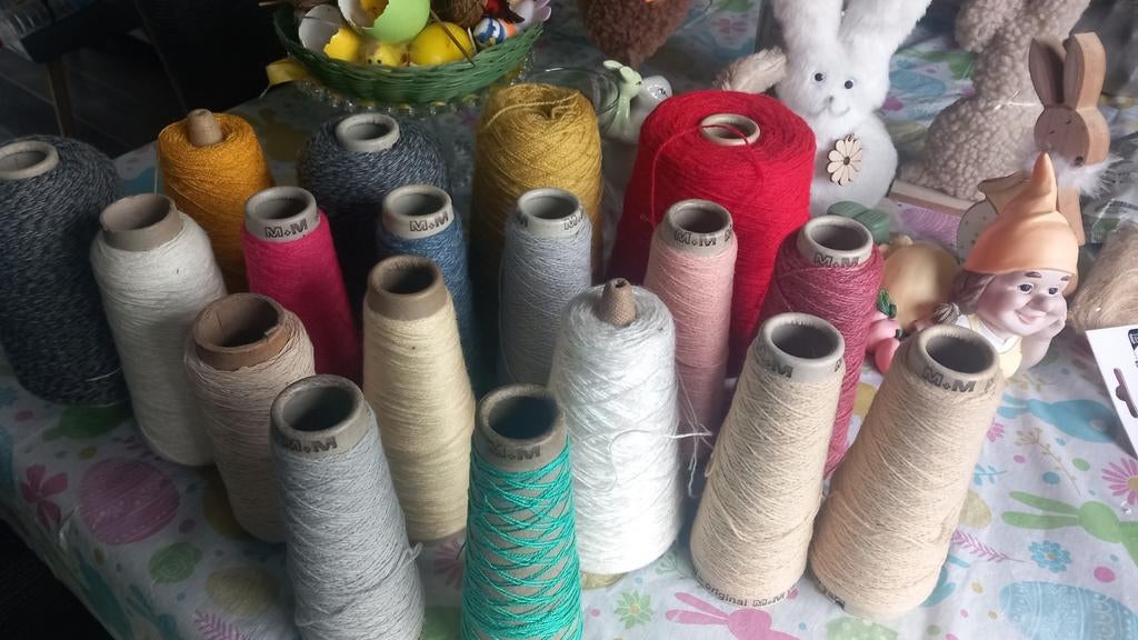 18 kleuren garen.., Ophalen, Gebruikt, Handborduren, Borduurgaren of Zijde