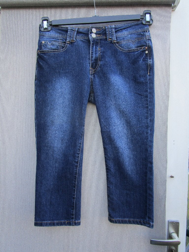 Spijkerbroek MISS ETAM mt 36  capri model, Nieuw, W28 - W29 (confectie 36), Miss Etam, Verzenden