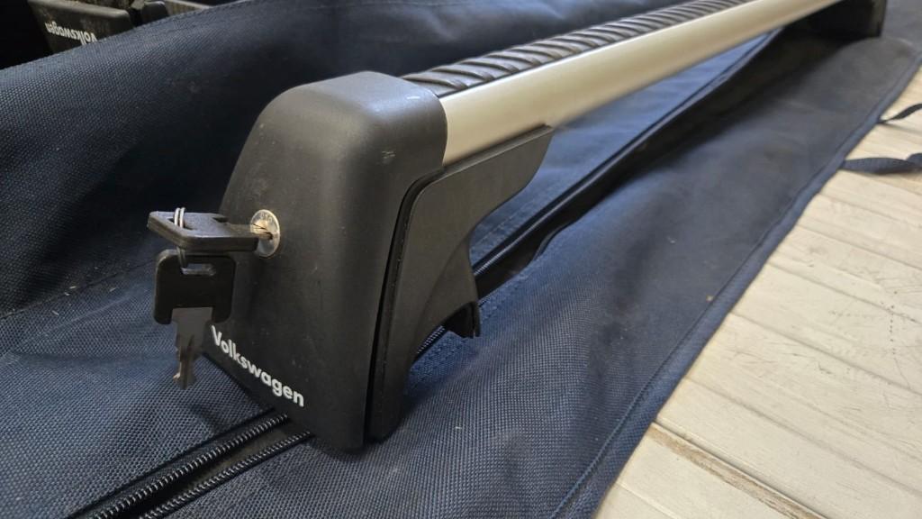 5N0860099 Origineel VW Dakdragers + Tas Volkswagen Compleet, Ophalen of Verzenden, Zo goed als nieuw