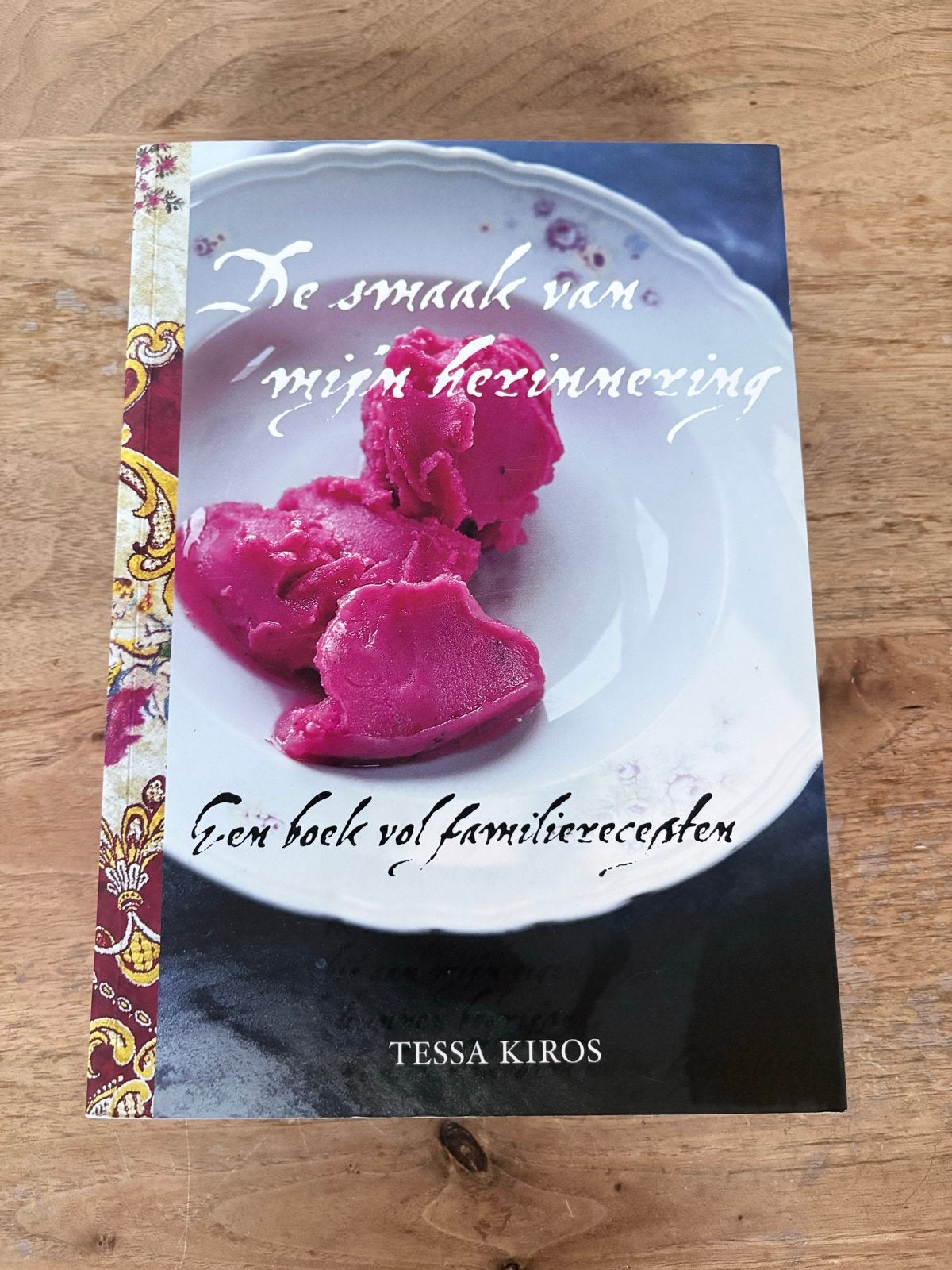 De smaak van mijn herinnering - Tessa Kiros, Boeken, Kookboeken, Ophalen of Verzenden, Zo goed als nieuw, Overige gebieden, Hoofdgerechten