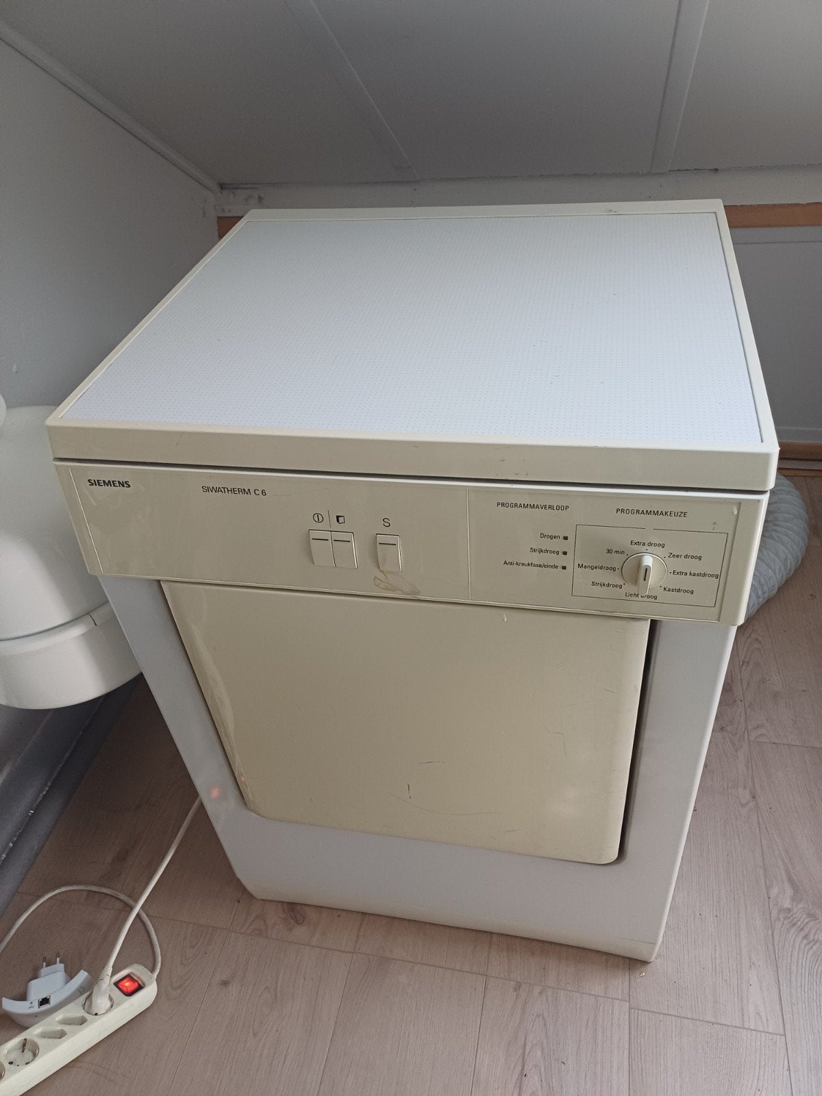 Siemens Siwatherm C6 Luchtafvoer Wasdroger, Ophalen, 6 tot 8 kg, Gebruikt, Luchtafvoer