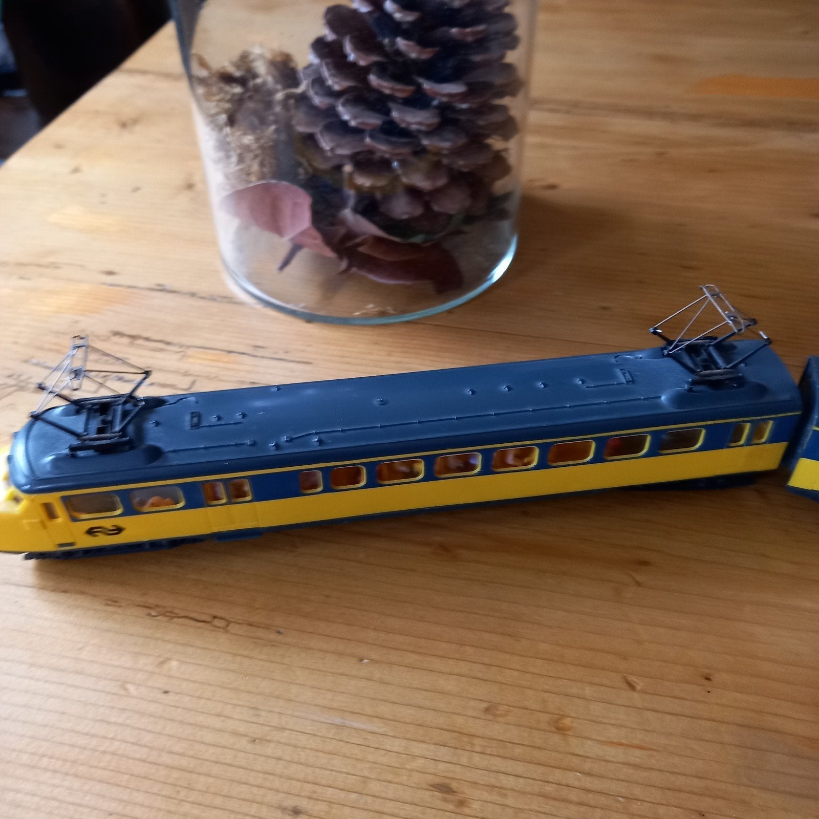 NS Intercity Treinstel 2 delig, extra motorwagen- Geel/Blauw, Hobby en Vrije tijd, Modeltreinen | H0, Gelijkstroom, Analoog, Ophalen of Verzenden