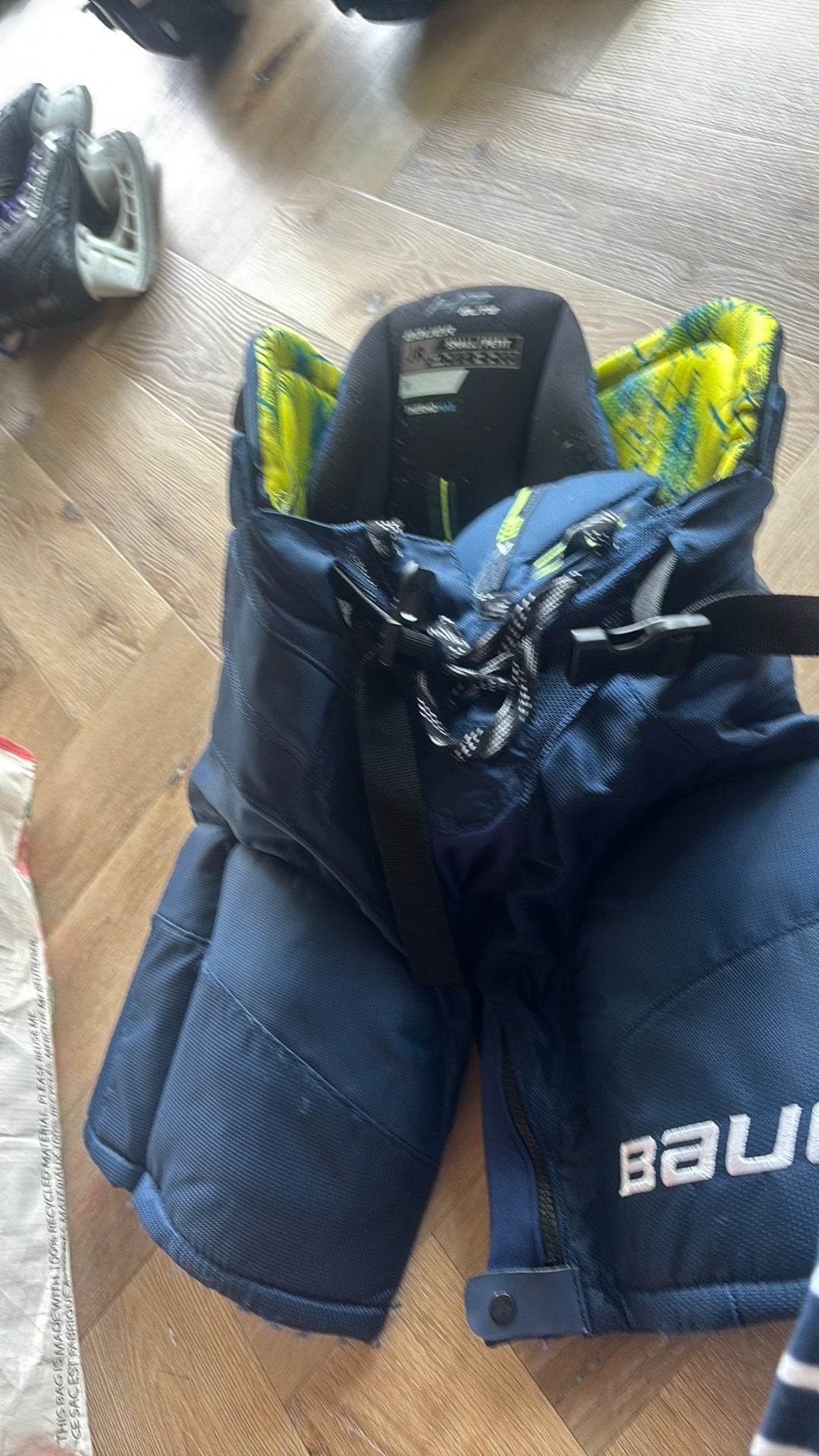 Nieuw ikshockey broek bauer, Sport en Fitness, IJshockey, Ophalen of Verzenden, Zo goed als nieuw, Bescherming