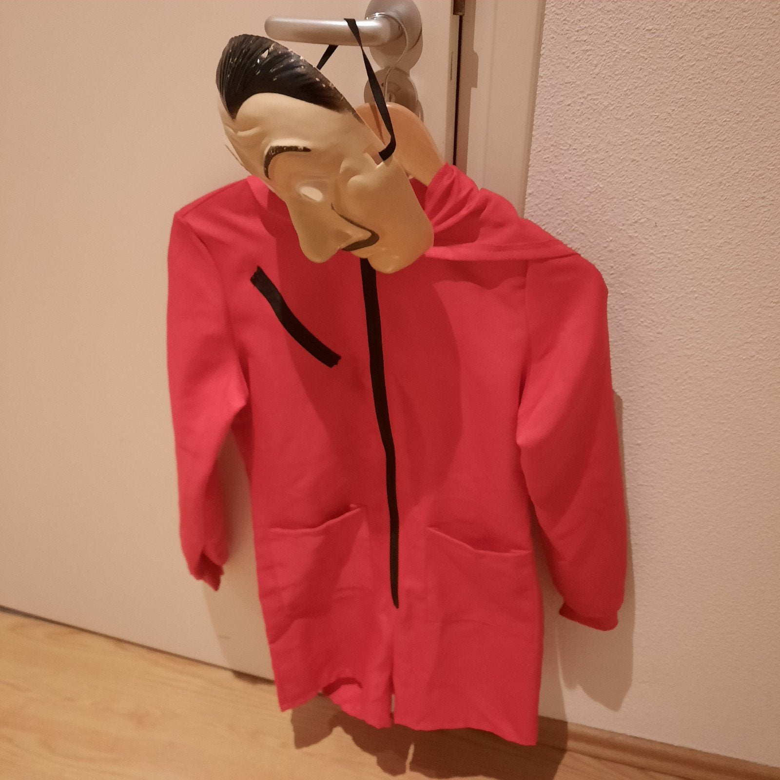 La Casa de Papel kostuum met masker, Ophalen of Verzenden, Zo goed als nieuw, Pak of Jurk
