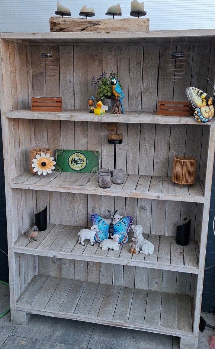 Landelijke kast / 118x180x39 cm, droog gestaan, Ophalen, Met plank(en), Gebruikt, 100 tot 150 cm