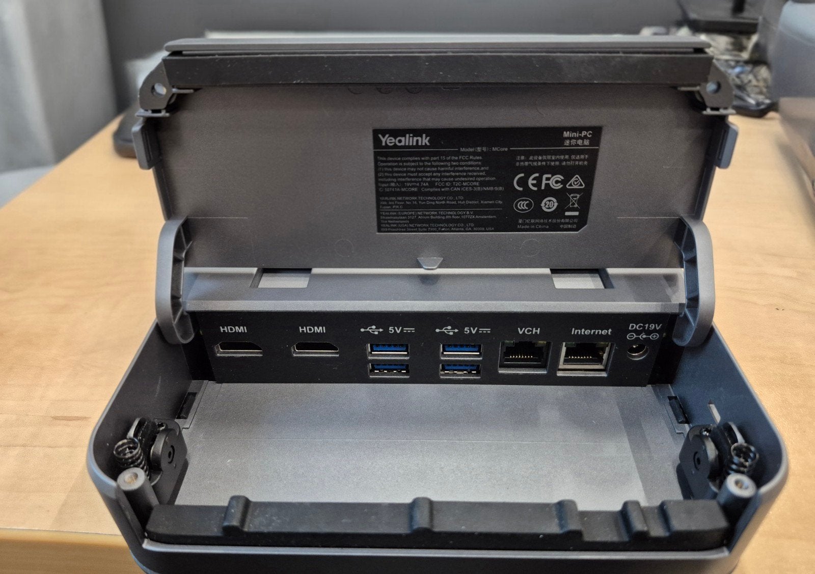 Yealink Mini-PC MCore Kit voor Microsoft Teams Rooms, Computers en Software, Onbekend, Gebruikt, Verzenden, Onbekend