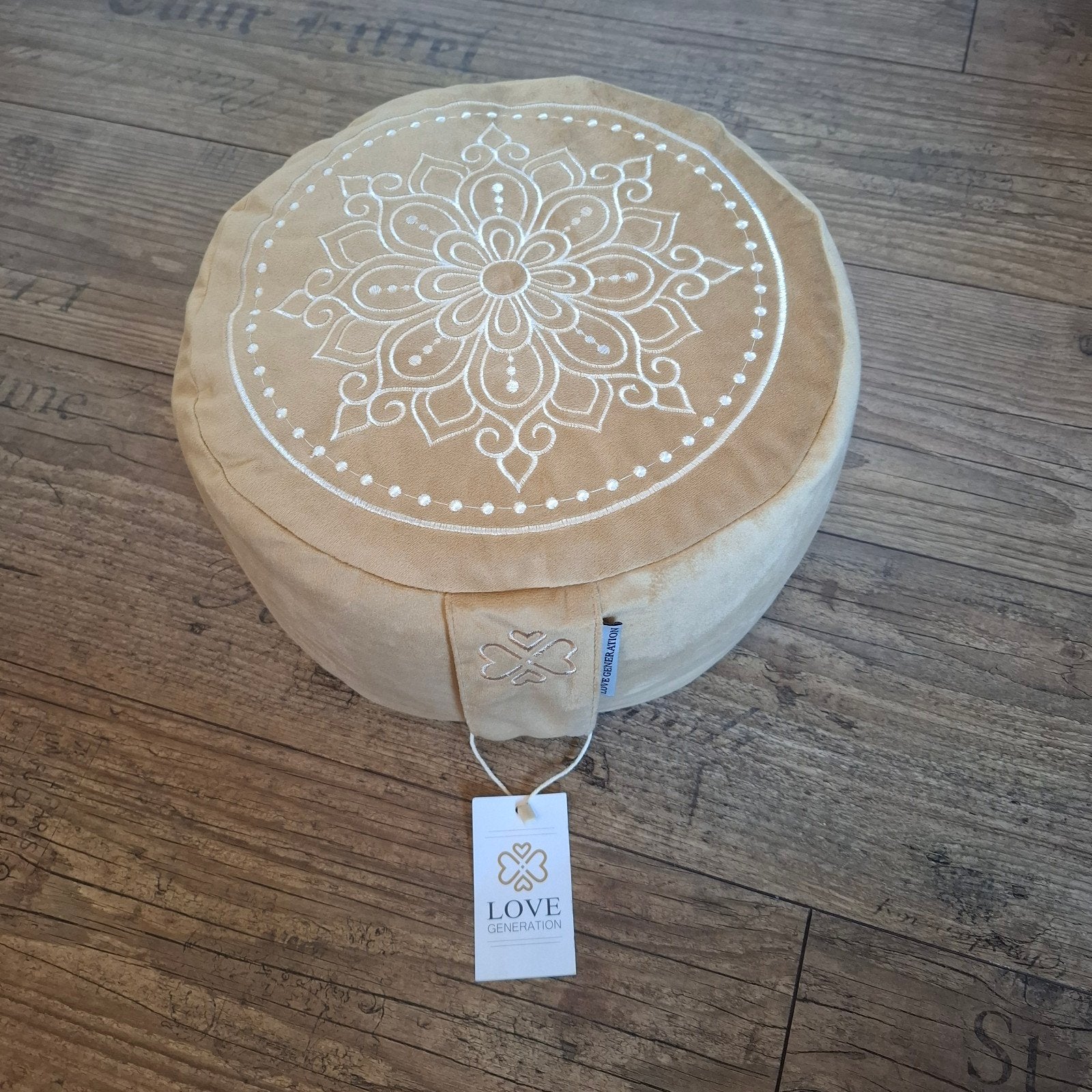 Nieuw meditatiekussen met mandala borduurse Love Generation, Sport en Fitness, Ophalen of Verzenden, Nieuw