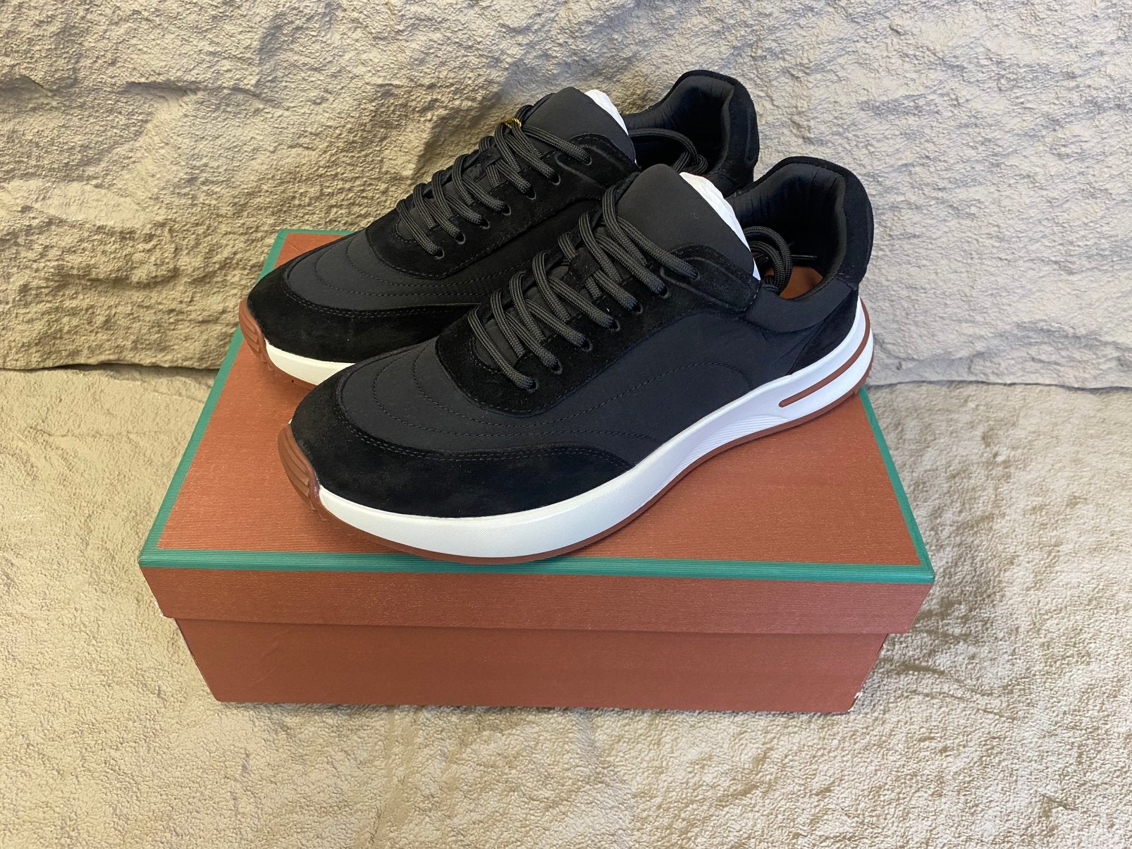 Loro Piana Week End Walk - Zwart Suede - Maat 39-46, Kleding | Heren, Ophalen of Verzenden, Zwart, Sneakers of Gympen