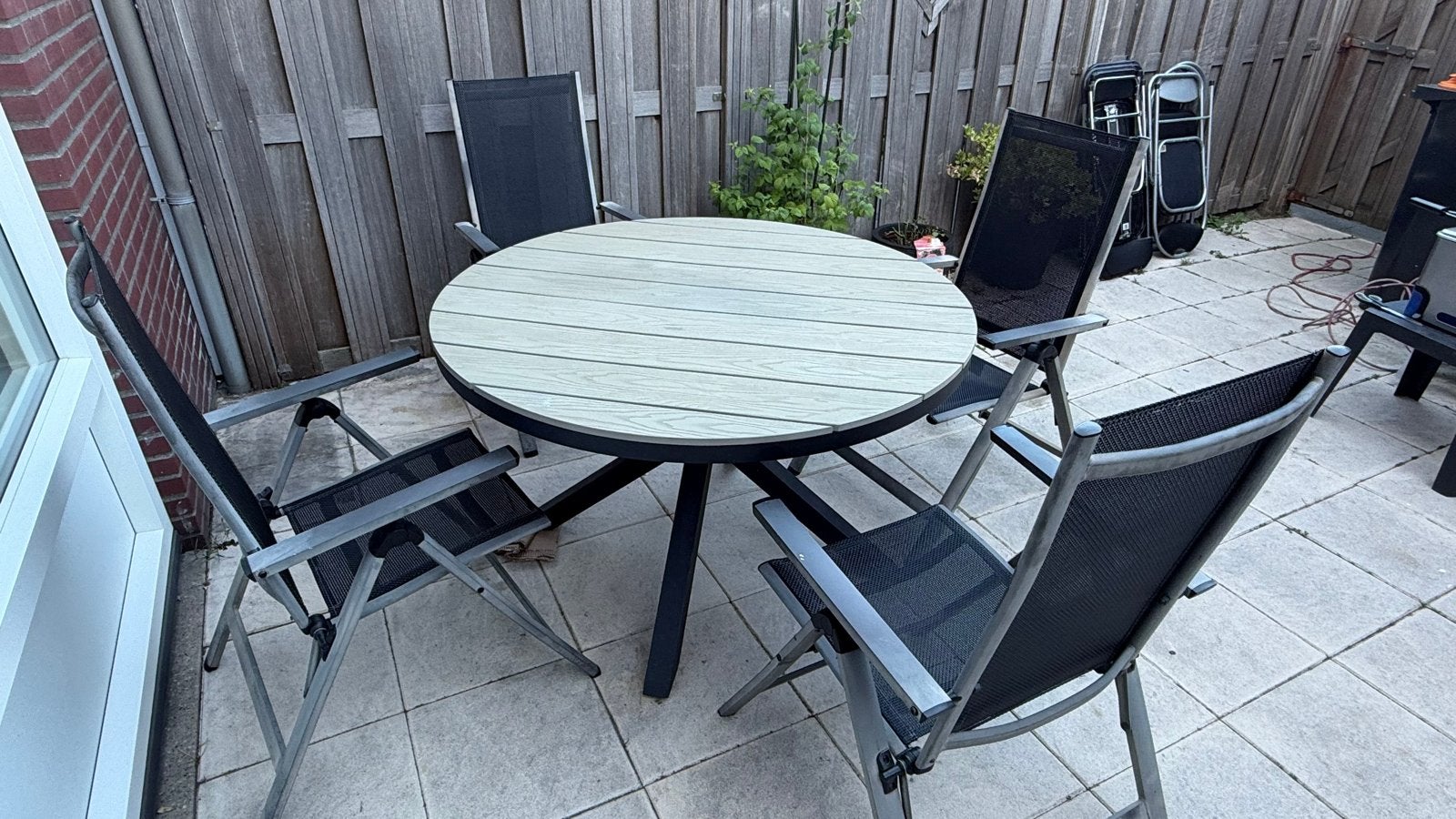 Ronde tuintafel 122 cm met 4 stoelen, Tuin en Terras, Ophalen, Gebruikt, Rond