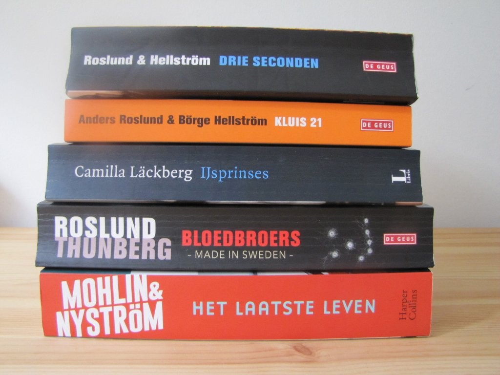 5 thrillers oa Roslund en Hellstrom, Ophalen, Zo goed als nieuw