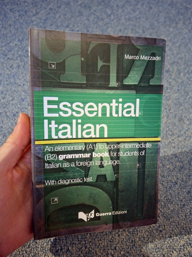 Studieboek Essential Italian, 2004, Boeken, Gelezen, Ophalen of Verzenden, WO, Marco Mezzadri