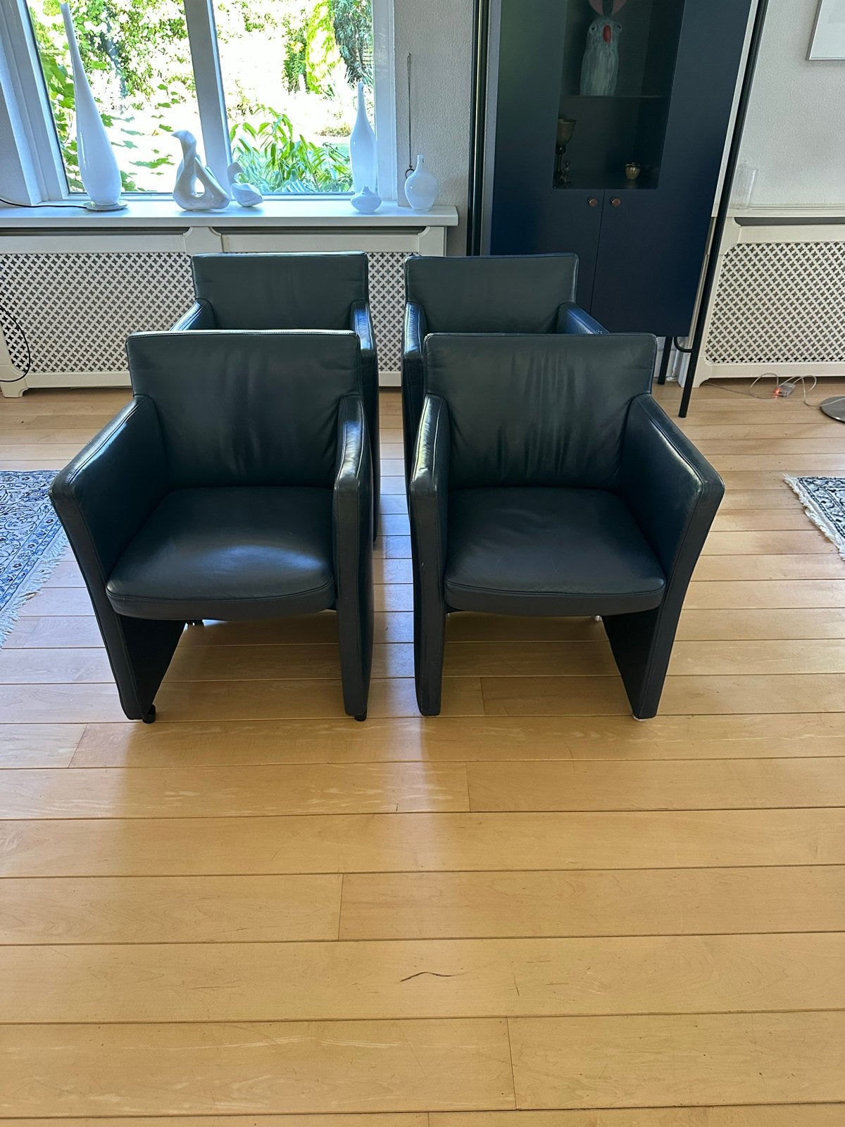Leolux Fiabo leren (eethoek) fauteuils - blauw, Ophalen, 4 tot 6 stoelen