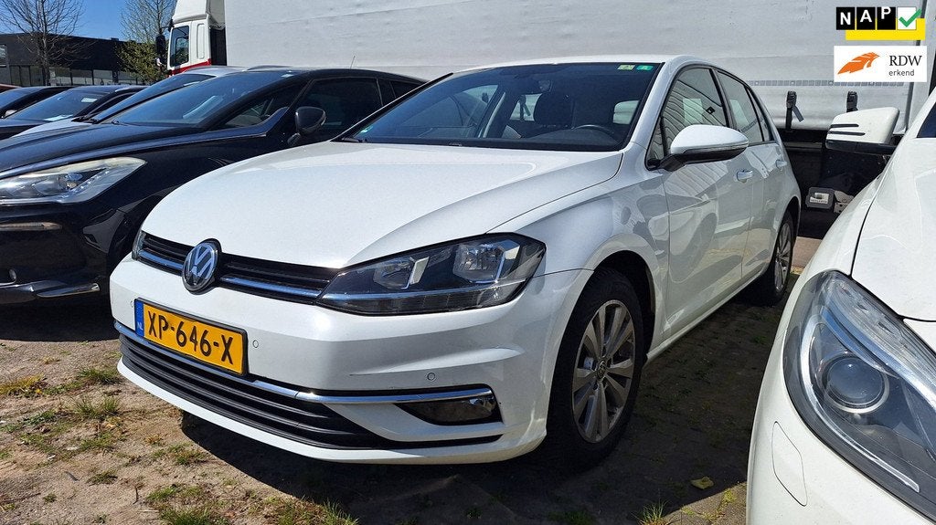 Volkswagen Golf 1.6 TDI Comfortline (motor defect), Auto's, Volkswagen, Voorwielaandrijving, Gebruikt, 4 cilinders, 116 pk