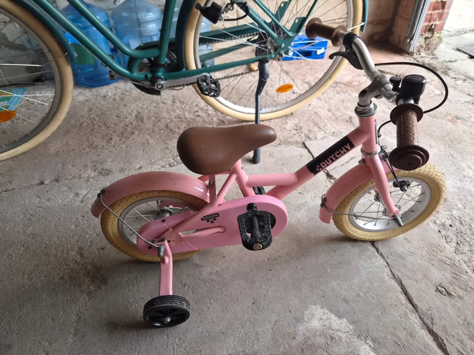 Dutchy kinderfiets 12 inch 2-4 jaar.
In perfecte staat.
Paar, Ophalen, Zo goed als nieuw, Minder dan 16 inch, Zijwieltjes
