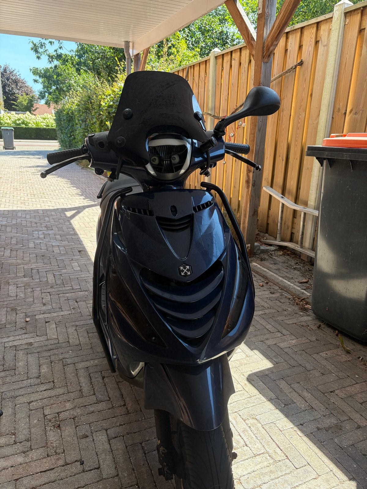Piaggio Zip 4-takt brommer - Defect, Fietsen en Brommers, Scooters | Piaggio, Ophalen, Gebruikt, Maximaal 45 km/u, Zip