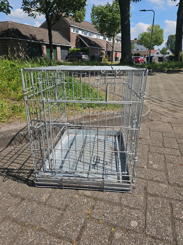 Honden Bench, Ophalen