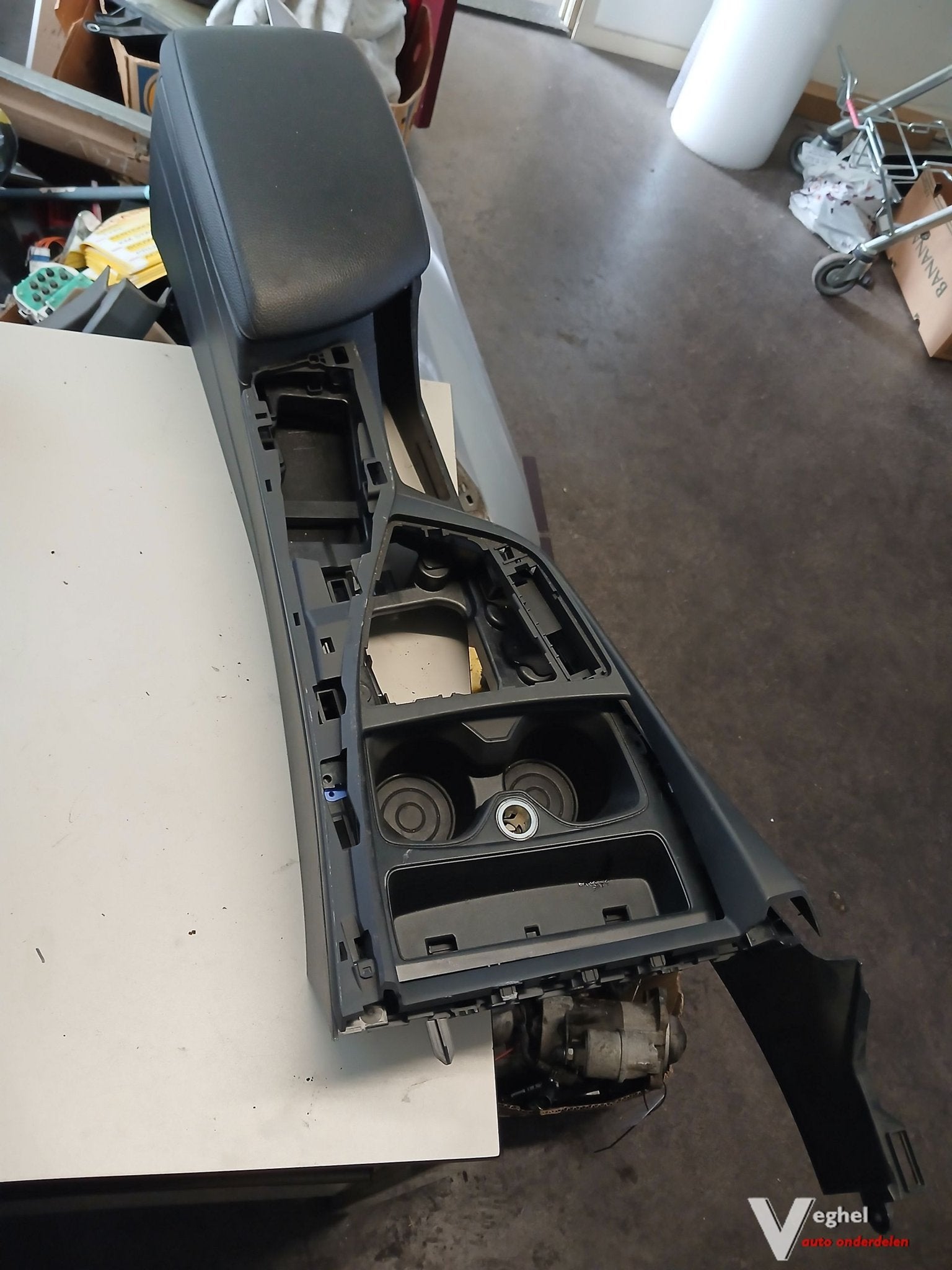 BMW 1-serie 5drs 1.6Turbo Tussenconsole met armsteun '12, Auto-onderdelen, Ophalen, Gebruikt, -, -