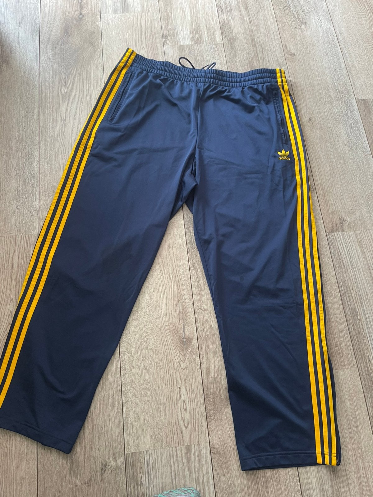 Adidas sportbroek met retro strepen maat 2xl, Blauw, Overige maten, Ophalen of Verzenden, Zo goed als nieuw