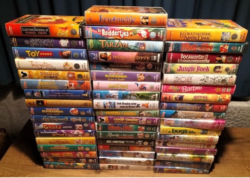 52 Disney VHS banden. Leeuwenkoning II, Toy Story, Tarzan .., Ophalen, Alle leeftijden, Kinderfilm, Nederlands