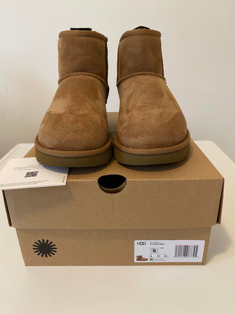Ugg W Classic Mini ll maat Eu 37 Nieuw, Kleding | Dames, Schoenen, Bruin, Lage of Enkellaarzen, Nieuw, Ophalen of Verzenden