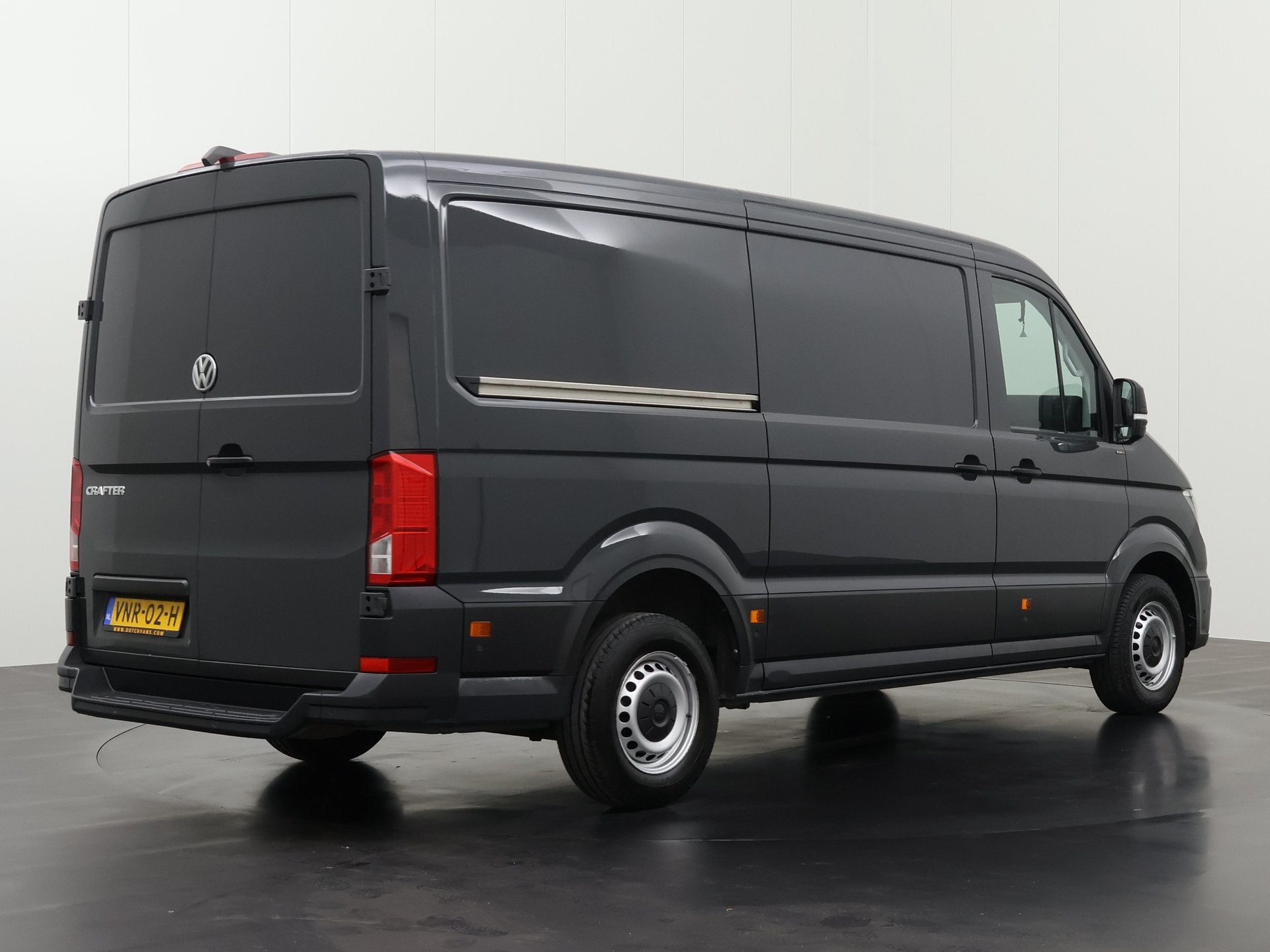 Volkswagen Crafter 2.0TDI 140PK L3H2 Highline | Navigatie |, Auto's, Bestelauto's, Stof, Gebruikt, 4 cilinders, 3000 kg