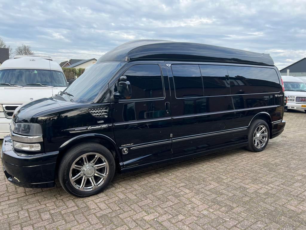 2015 GMC Savana *LONG WHEELER* Explorer TOP OF THE LINE, Auto's, Automaat, Overige carrosserieën, Zwart, Leder
