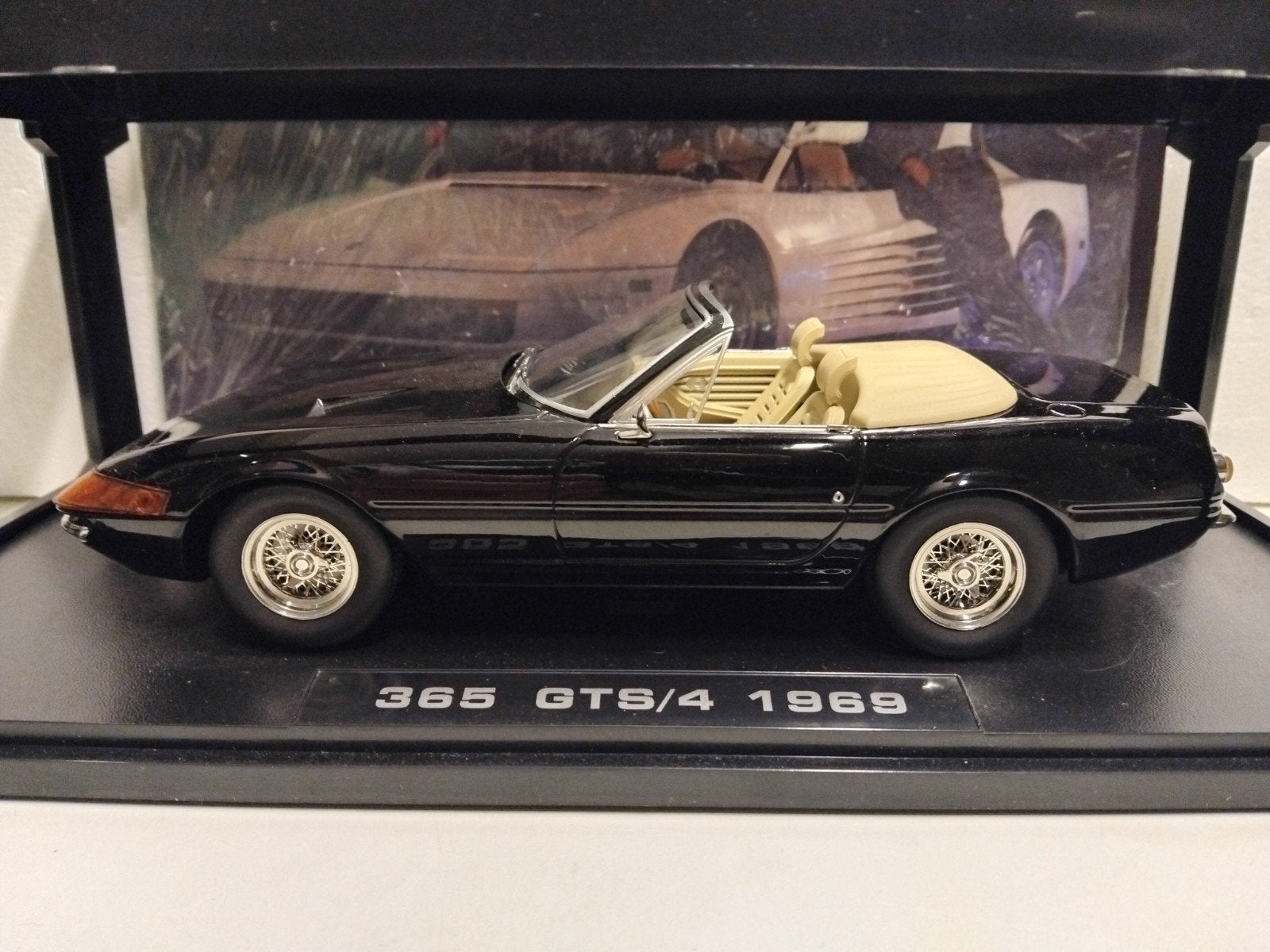 Ferrari 365 GTS 1969 Daytona Miami Vice Crocett KK 1:18 KRD, Hobby en Vrije tijd, Modelauto's | 1:18, Ophalen of Verzenden, Zo goed als nieuw