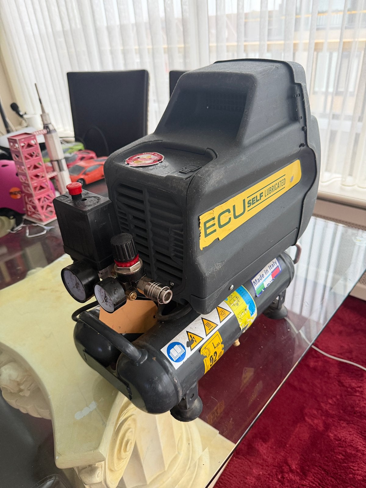 Compressor Contimac olievrij 8bar, Doe-het-zelf en Verbouw, Ophalen of Verzenden, Zo goed als nieuw, Minder dan 200 liter/min