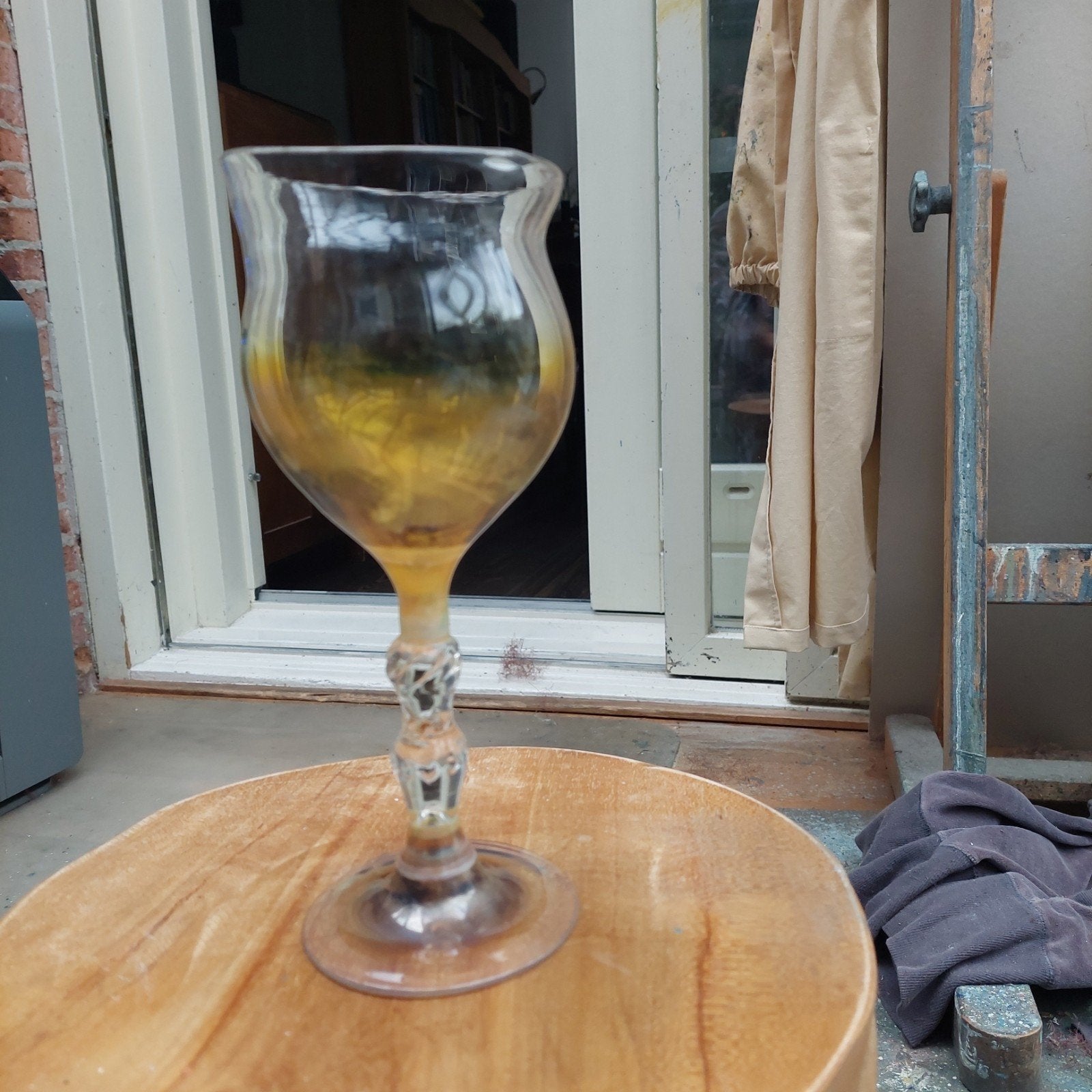 Bijzonder iriserend handgeblazen wijnglas - Kunstglas, Antiek en Kunst, Ophalen