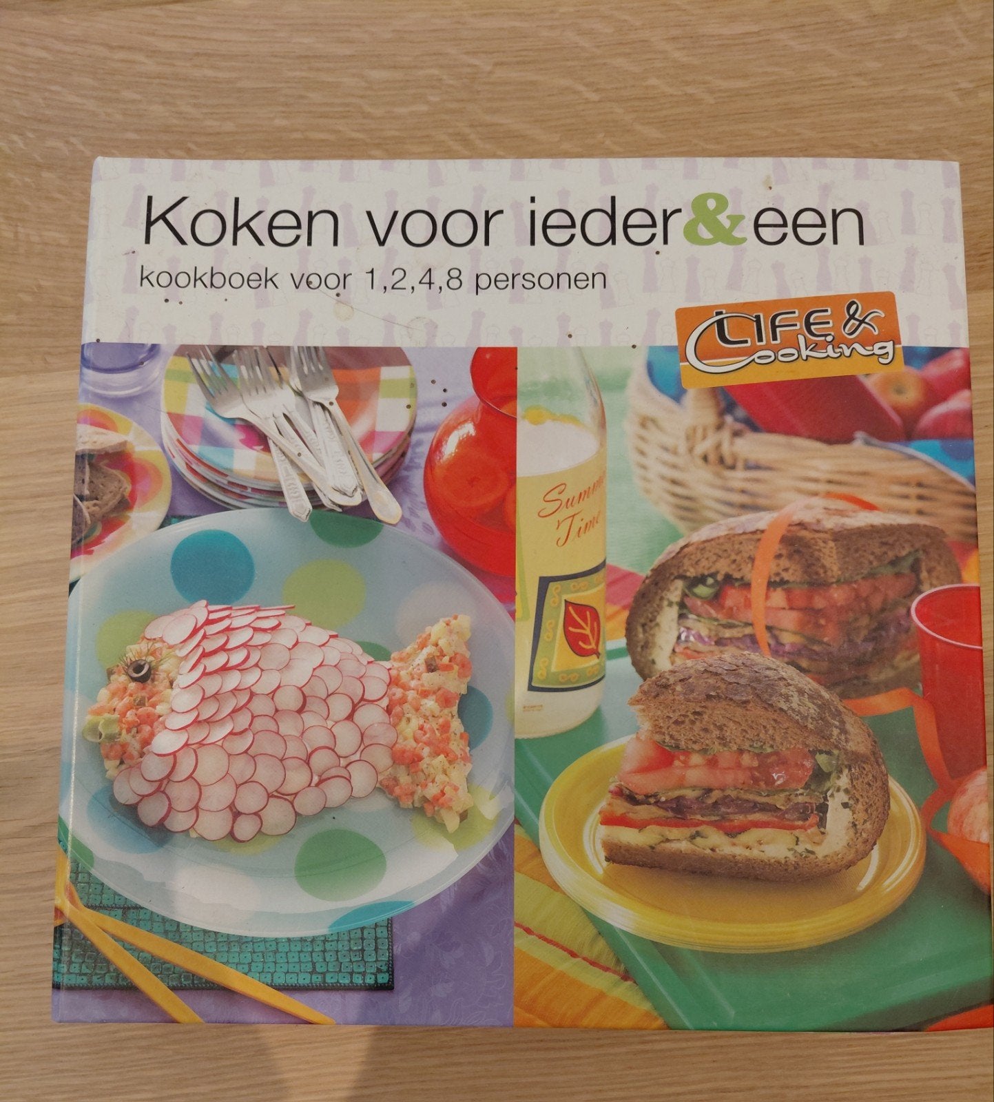 Koken voor ieder & een - kookboek voor 1,2,4,8 personen, Ophalen, Life & Cooking, Zo goed als nieuw, Hoofdgerechten