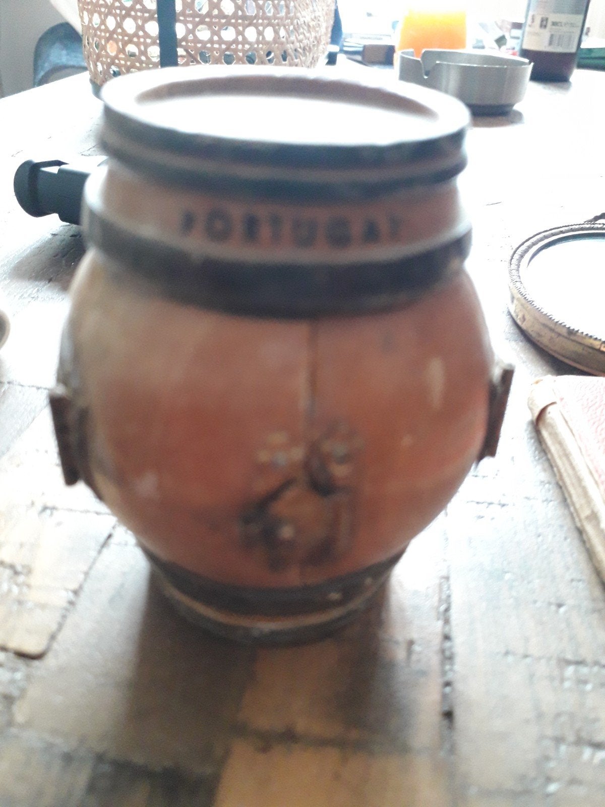 Vintage Portugese miniatuur wijnvat met flesjes, Ophalen of Verzenden