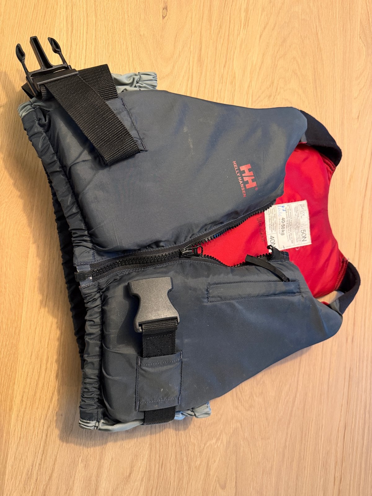 Helly Hansen Reddingsvest 40-50 kg, Ophalen, Gebruikt, Dame of Heer, Reddingsvest of Zwemvest