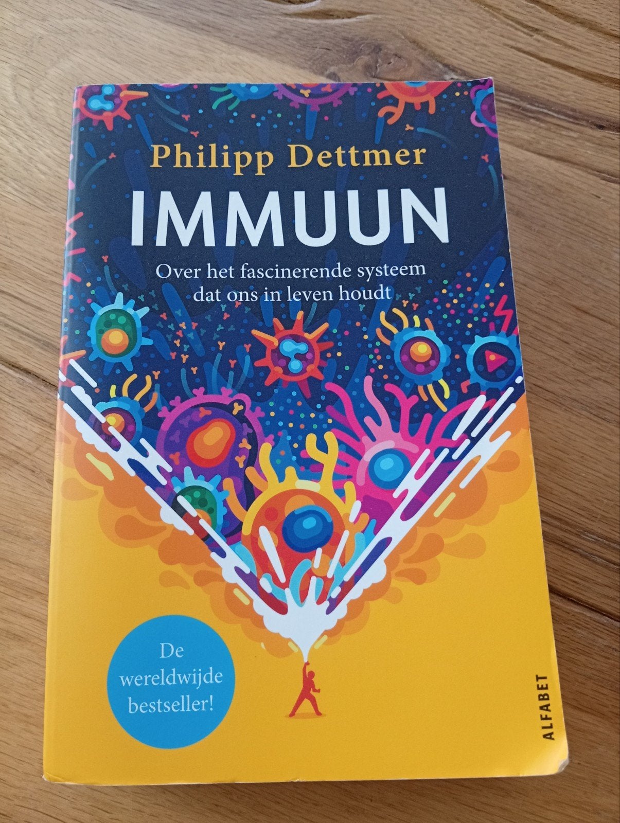 Immuun: Over het fascinerende systeem dat ons in leven houdt, Boeken, Ophalen of Verzenden, Zo goed als nieuw, Gezondheid en Conditie