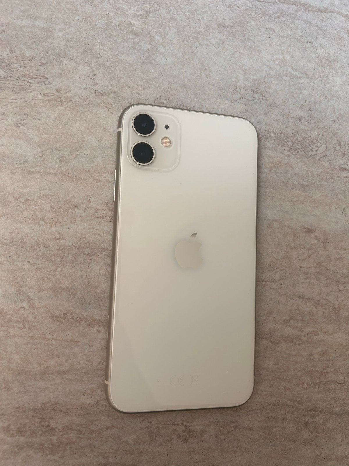 Witte iPhone 11 zo goed als nieuw, incl. hoesje, Ophalen, Zo goed als nieuw, Wit, IPhone 11