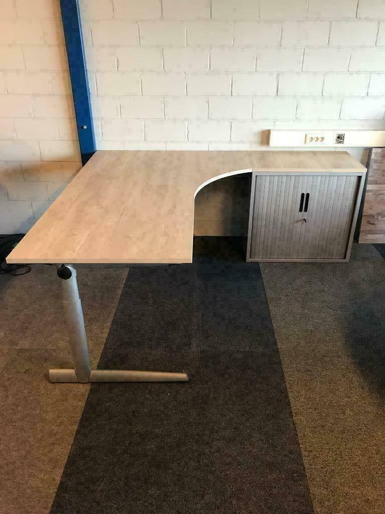 26 x Wingbureau Ahrend 500 incl. roldeurkastje, Ophalen, Gebruikt, Hoekbureau