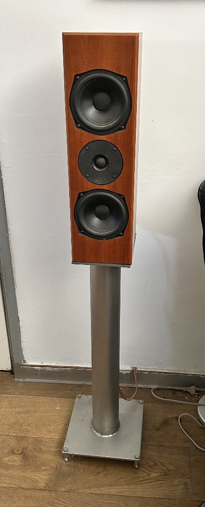 TOTEM MITE T, Gebruikt, Minder dan 60 watt, Boekenplank luidspreker, Ophalen