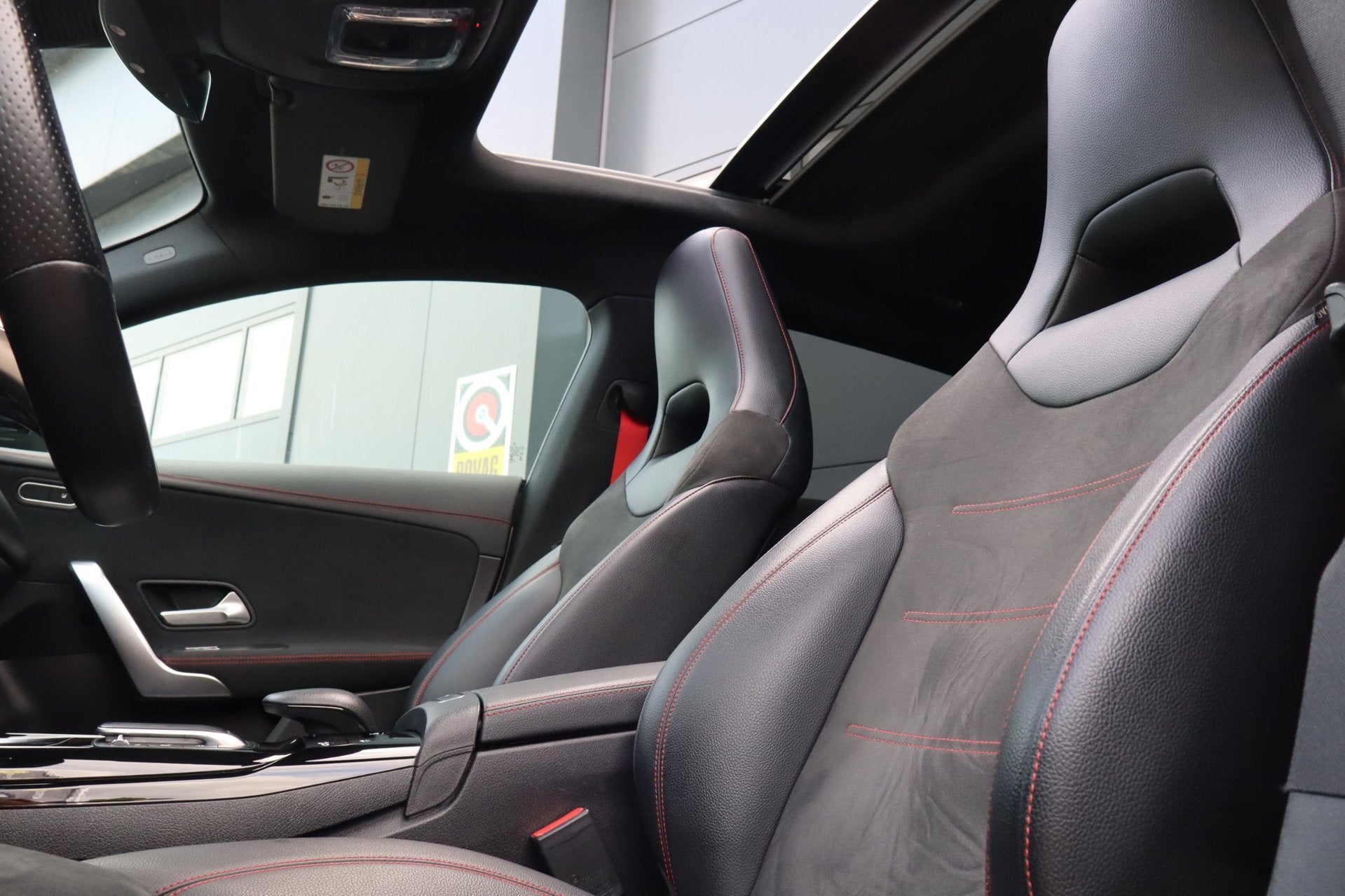 Mercedes-Benz CLA-klasse Shooting Brake AMG 35 4MATIC Premiu, Auto's, CLA, 1800 kg, Euro 6, 4 cilinders