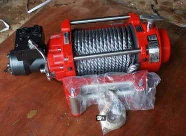 Foto 10 van Hydraulische lier 7 Ton KOMPAKT 26m 12mmkabel hydraul rem