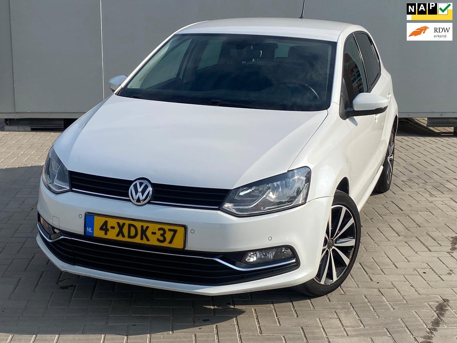 Volkswagen Polo KOOPJE!: 1.2 TSI Highline 5 DEURS HIGHLINE F, Auto's, Euro 6, 4 cilinders, Wit, Origineel Nederlands