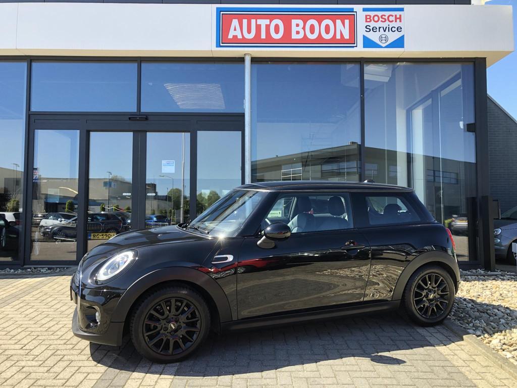 Mini Mini 1.5 136PK BLACK-BLACK-BLACK : NAVI/LEER/LED/PDC/ C, Auto's, Mini, Voorwielaandrijving, 136 pk, Gebruikt, 4 stoelen