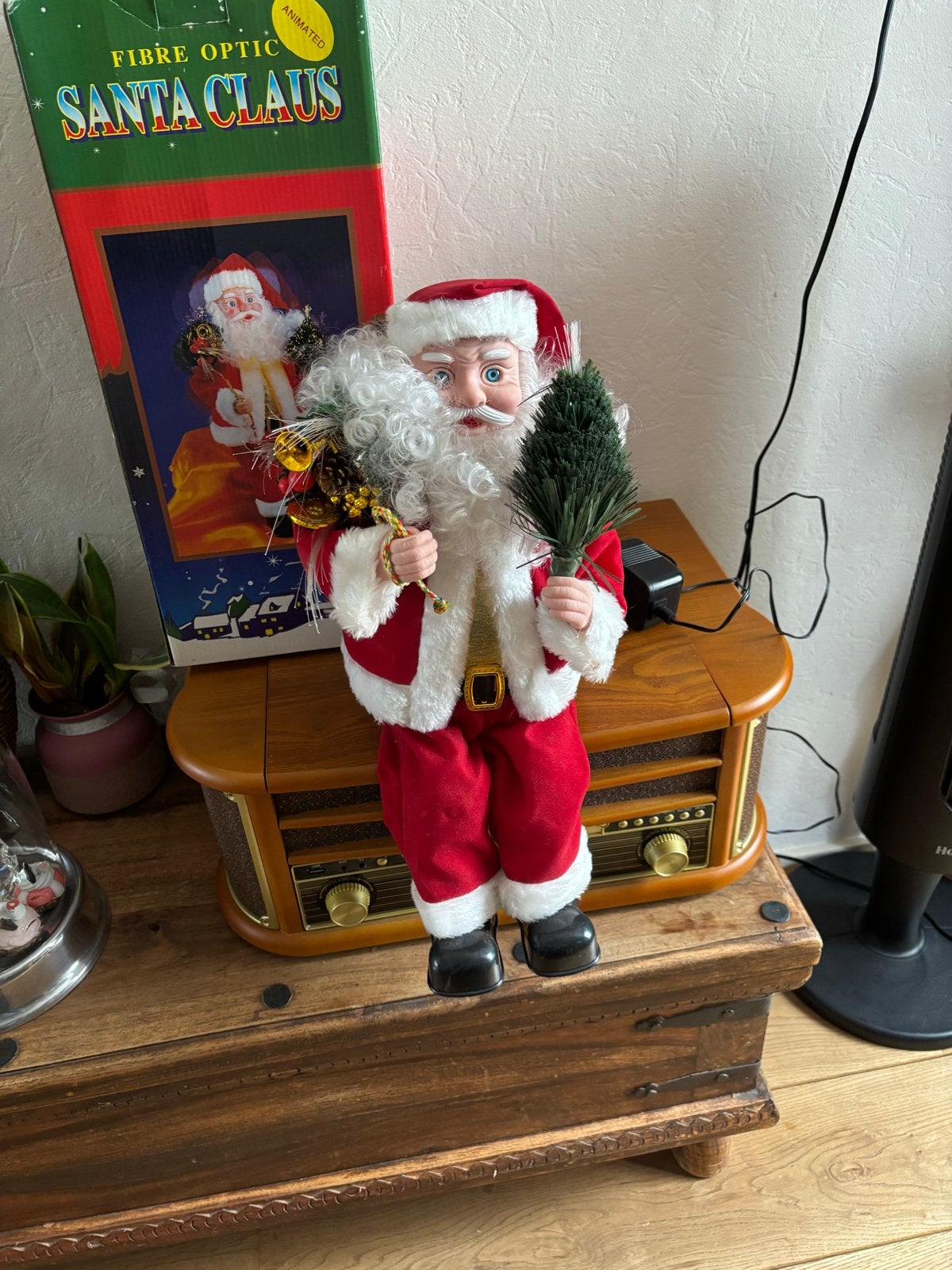 Vintage kerstman beweegt en heeft verlichting, Ophalen of Verzenden, Gebruikt