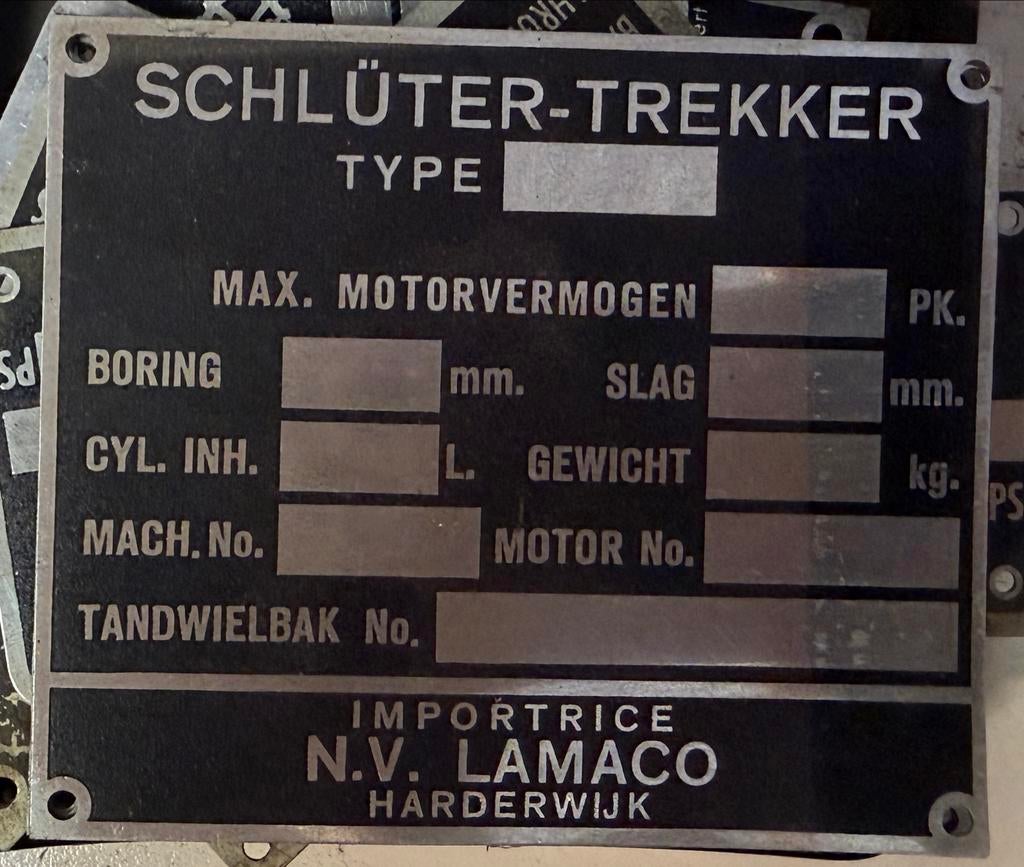 Schlüter trekker typeplaatjes, nieuwe oude voorraad, Verzamelen, Ophalen of Verzenden, Nieuw