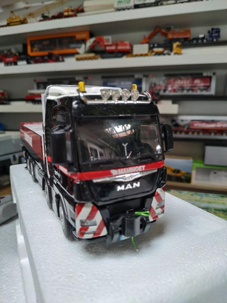 MAN. Thx  41-540   3 assen stuurbaar, Hobby en Vrije tijd, Modelauto's | 1:50, Ophalen of Verzenden, Zo goed als nieuw, Bus of Vrachtwagen