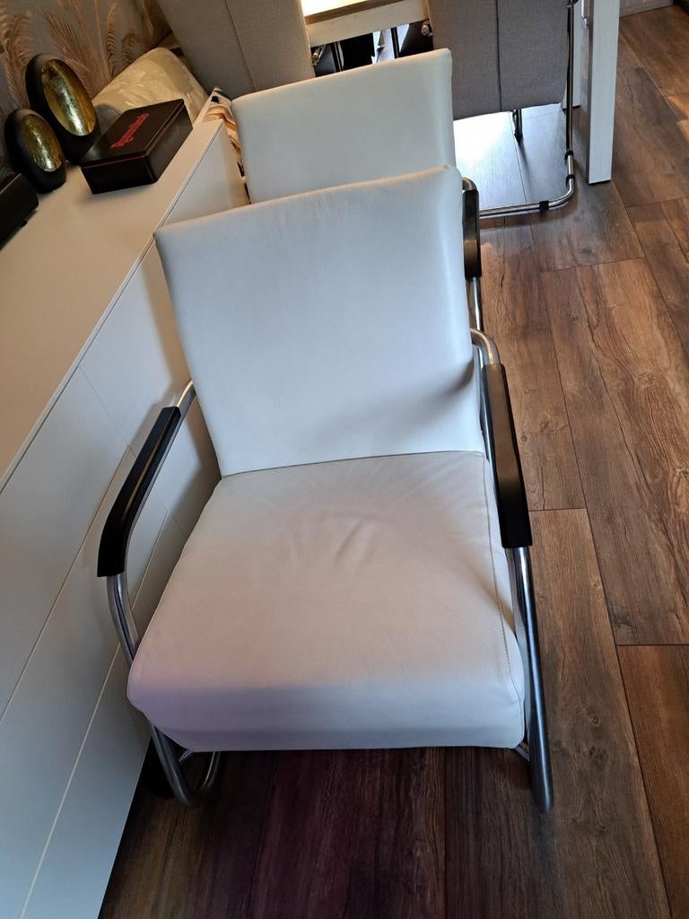 2 wit leren vintage fauteuils met chromen frame, Huis en Inrichting, Stoelen, Ophalen, Gebruikt, Twee, Wit